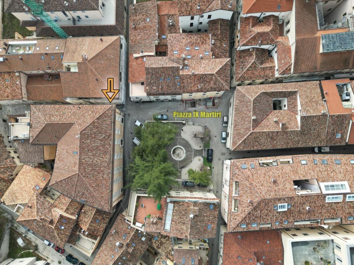 Dimora Del Sole - Intero Appartamento L'Aquila Eksteriør billede